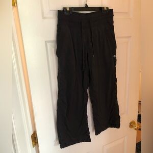 Lululemon Athletica Black Dance Studio Lined Cropped Pants size 4